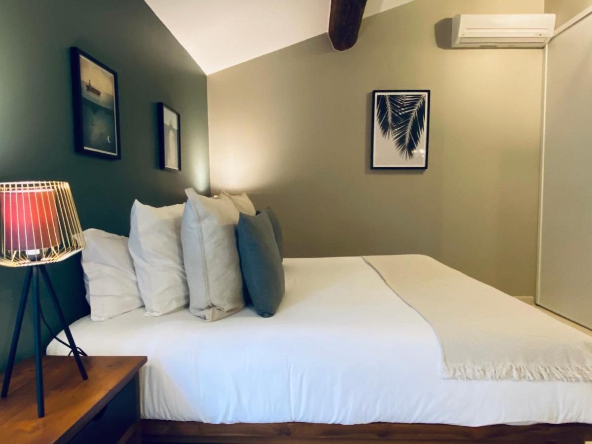 Le Jas De Joucas Hotel-Restaurant Dış mekan fotoğraf