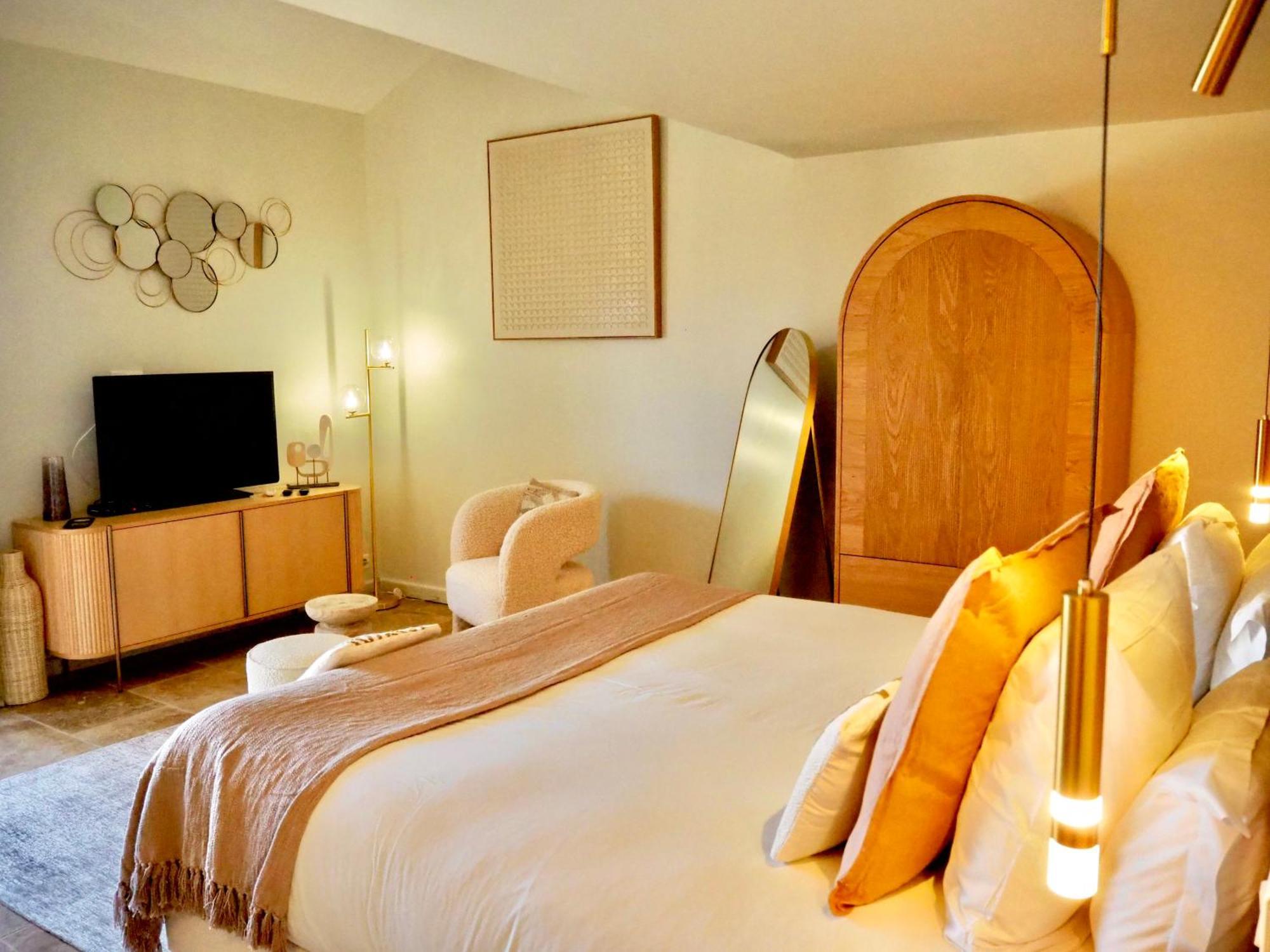 Le Jas De Joucas Hotel-Restaurant Dış mekan fotoğraf
