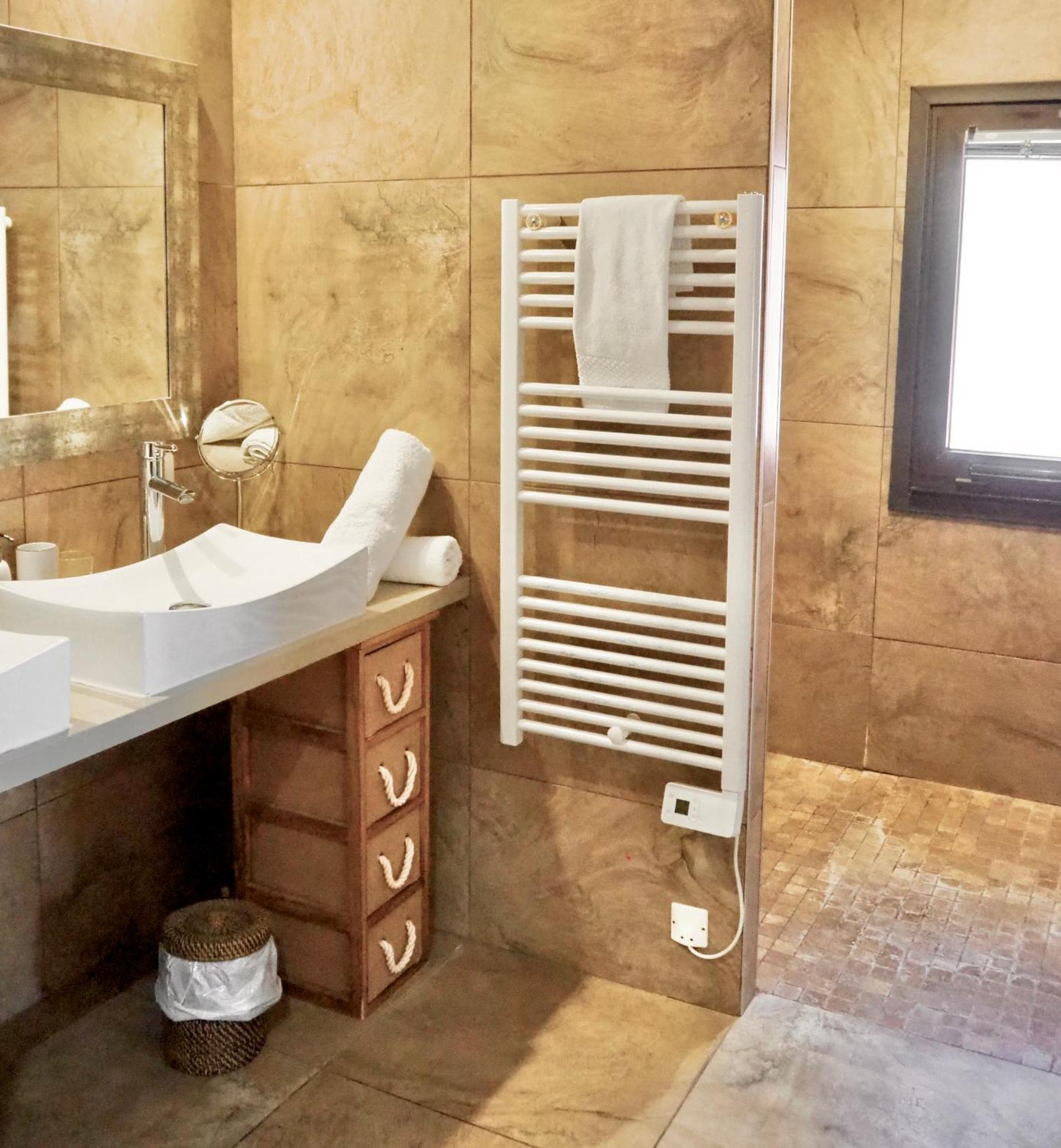 Le Jas De Joucas Hotel-Restaurant Dış mekan fotoğraf